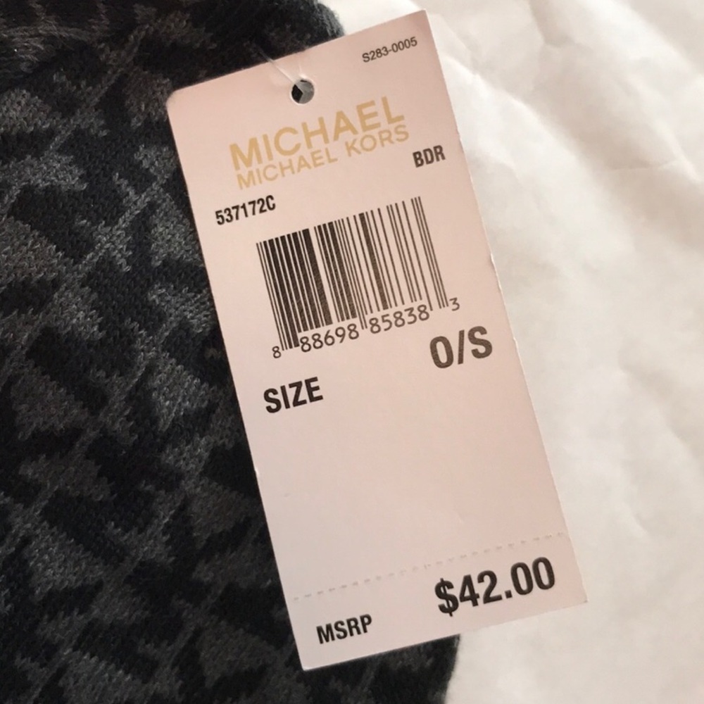 Awesome Michael Kors Hat - Picture 5 of 6